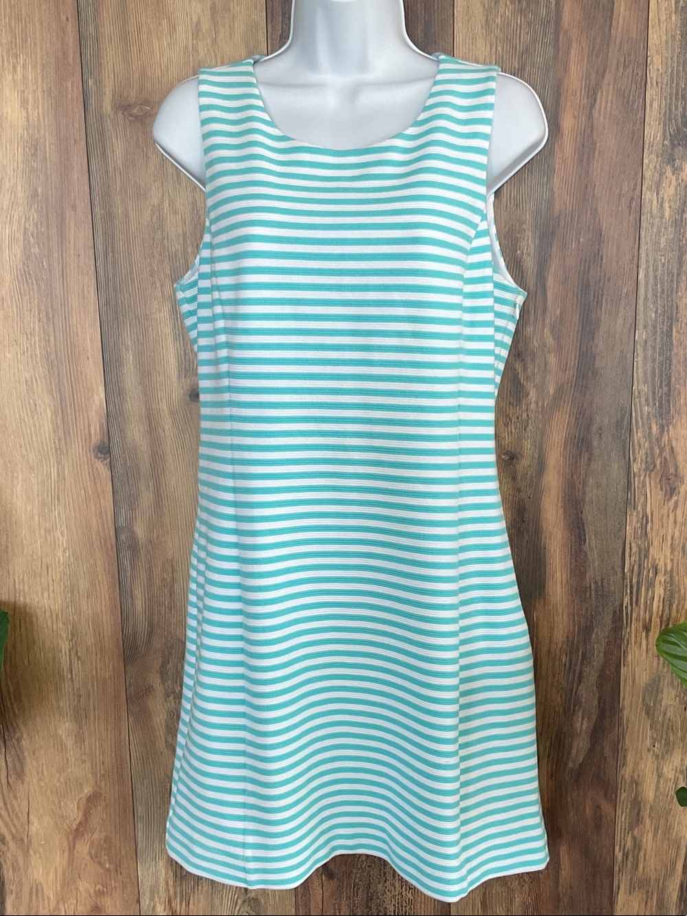 Lilly Pulitzer Aqua and White Striped Sleeveless Shift Dress L 351B